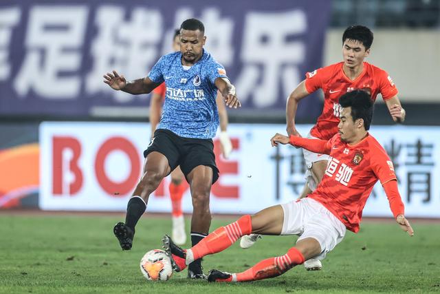 上赛季NBA快攻得分排行榜：詹姆斯居首，马克西紧随其后